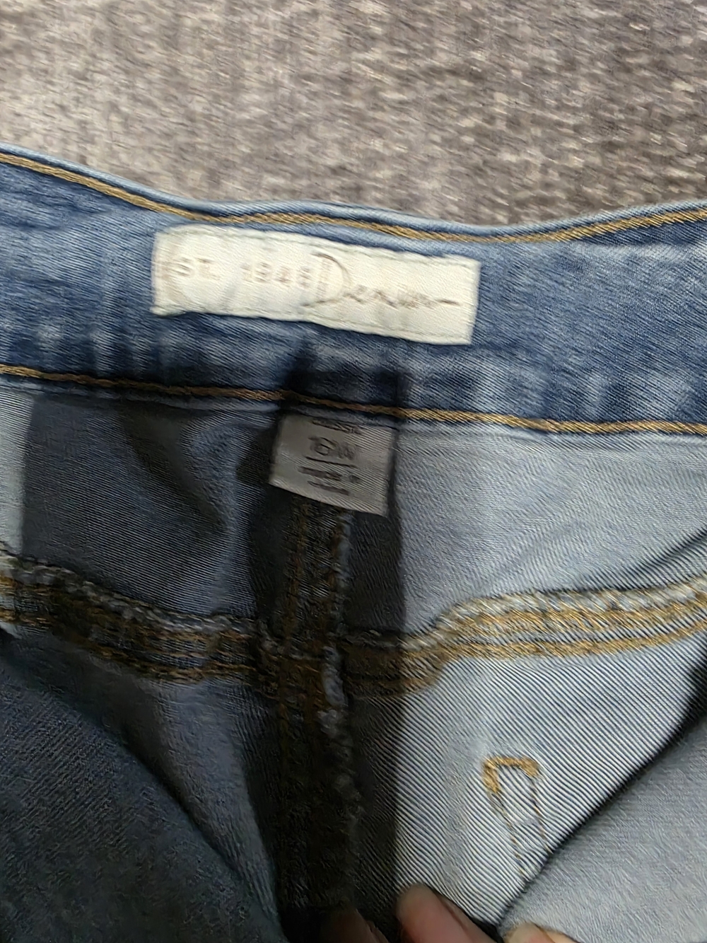 EST. 1946 Denim Distressed Bermuda Jean Shorts 16W - Picture 3 of 4